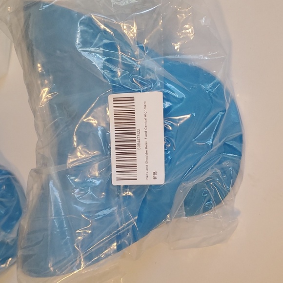 🔥 New Neck and Shoulder Relaxer, Cervical Traction Device Chiropractic Pillow - Picture 10 of 13